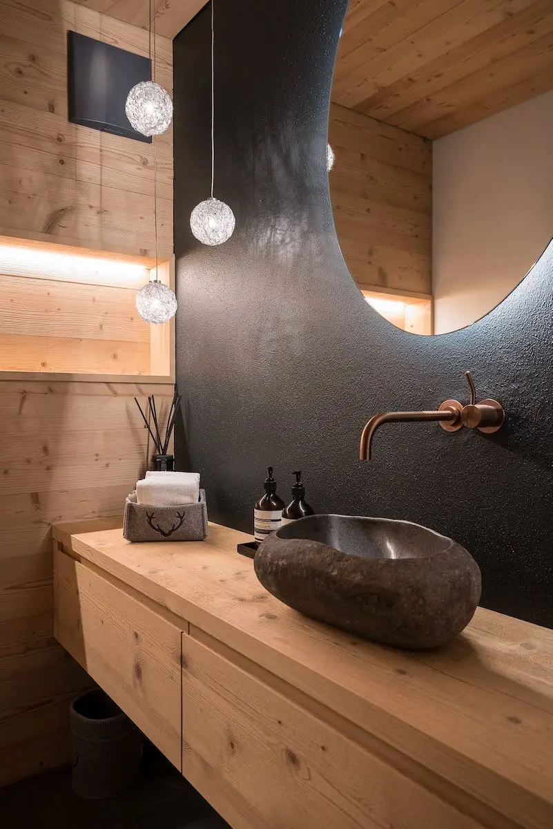 Edelwiis Interiors Bad