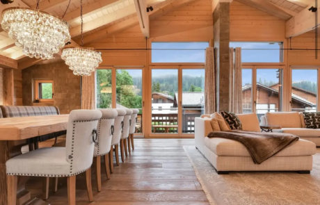 Edelwiis Interiors Esszimmer und Wohnzimmer