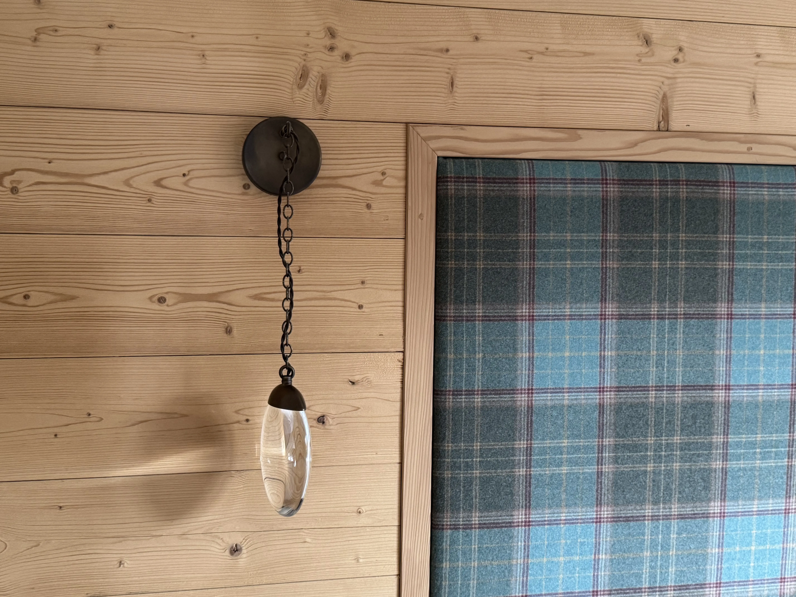 Edelwiis Interiors Arosa Bett